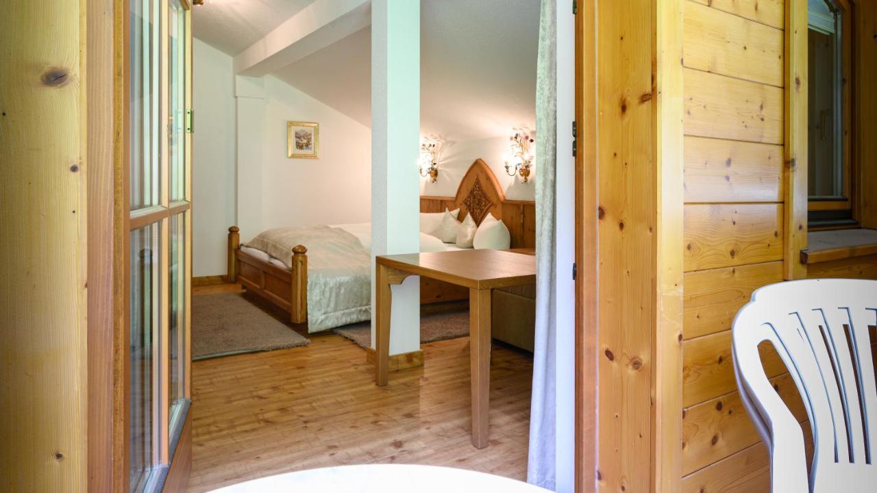Hotel Garni Castel B&B Ischgl Extérieur photo