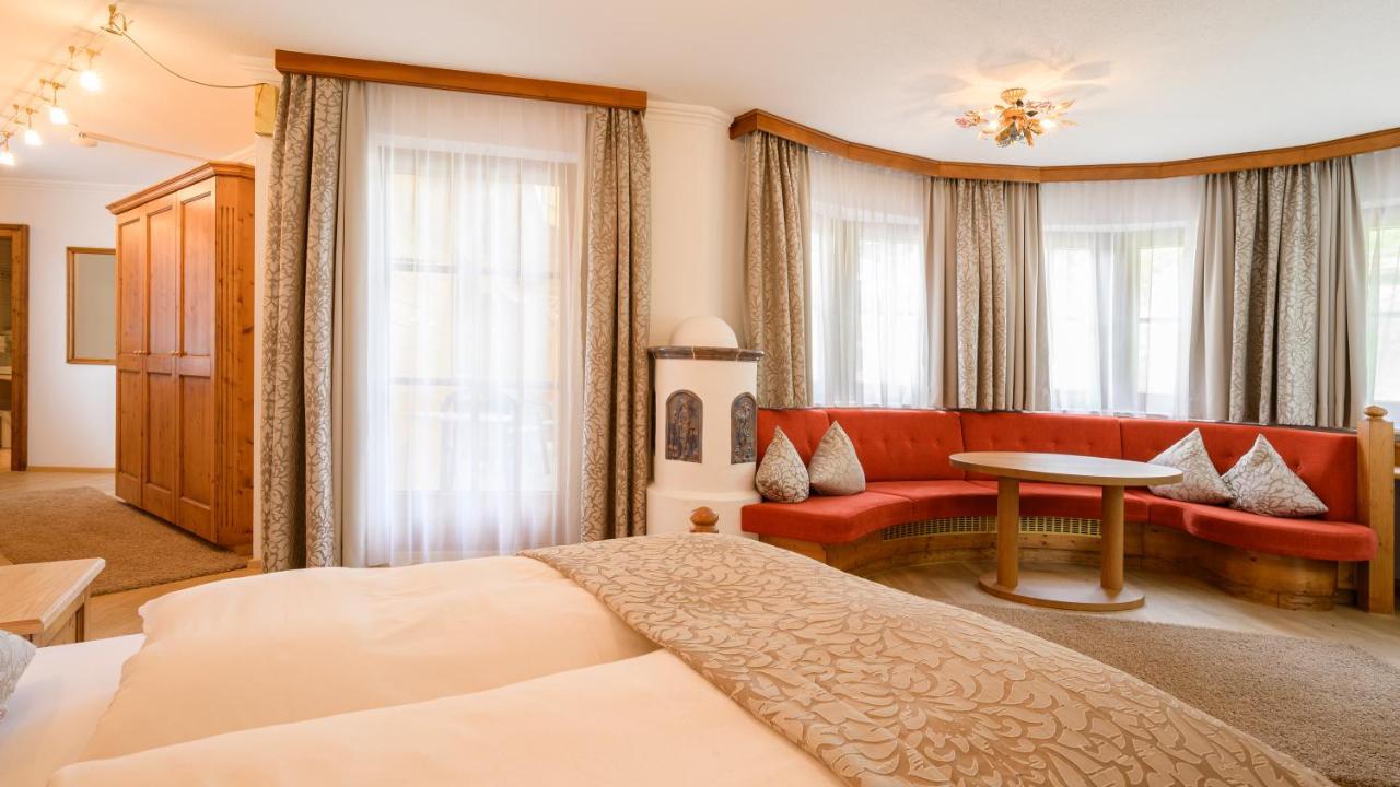 Hotel Garni Castel B&B Ischgl Extérieur photo