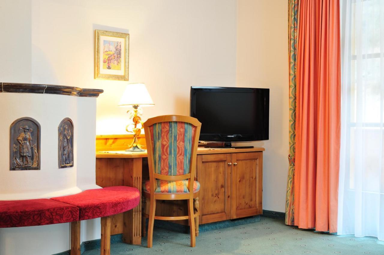 Hotel Garni Castel B&B Ischgl Extérieur photo
