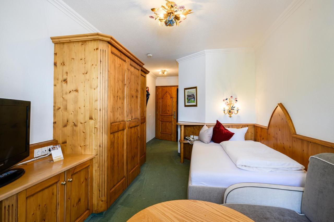 Hotel Garni Castel B&B Ischgl Extérieur photo