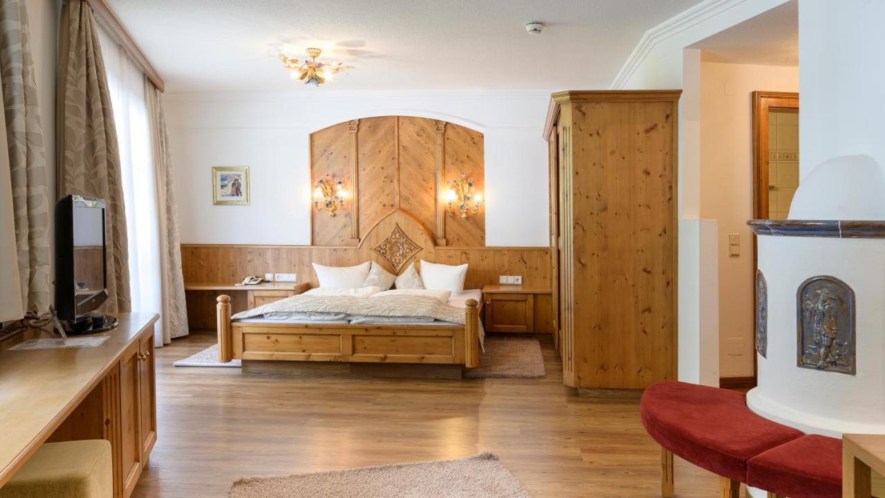 Hotel Garni Castel B&B Ischgl Extérieur photo